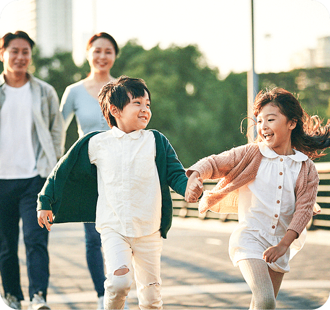 かけがえのない未来をお客様と共に考え、一緒に歩んでいきます。